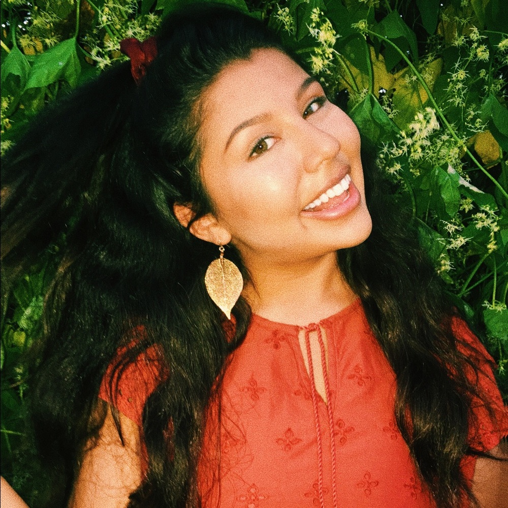 Meet your Posher, Elaina